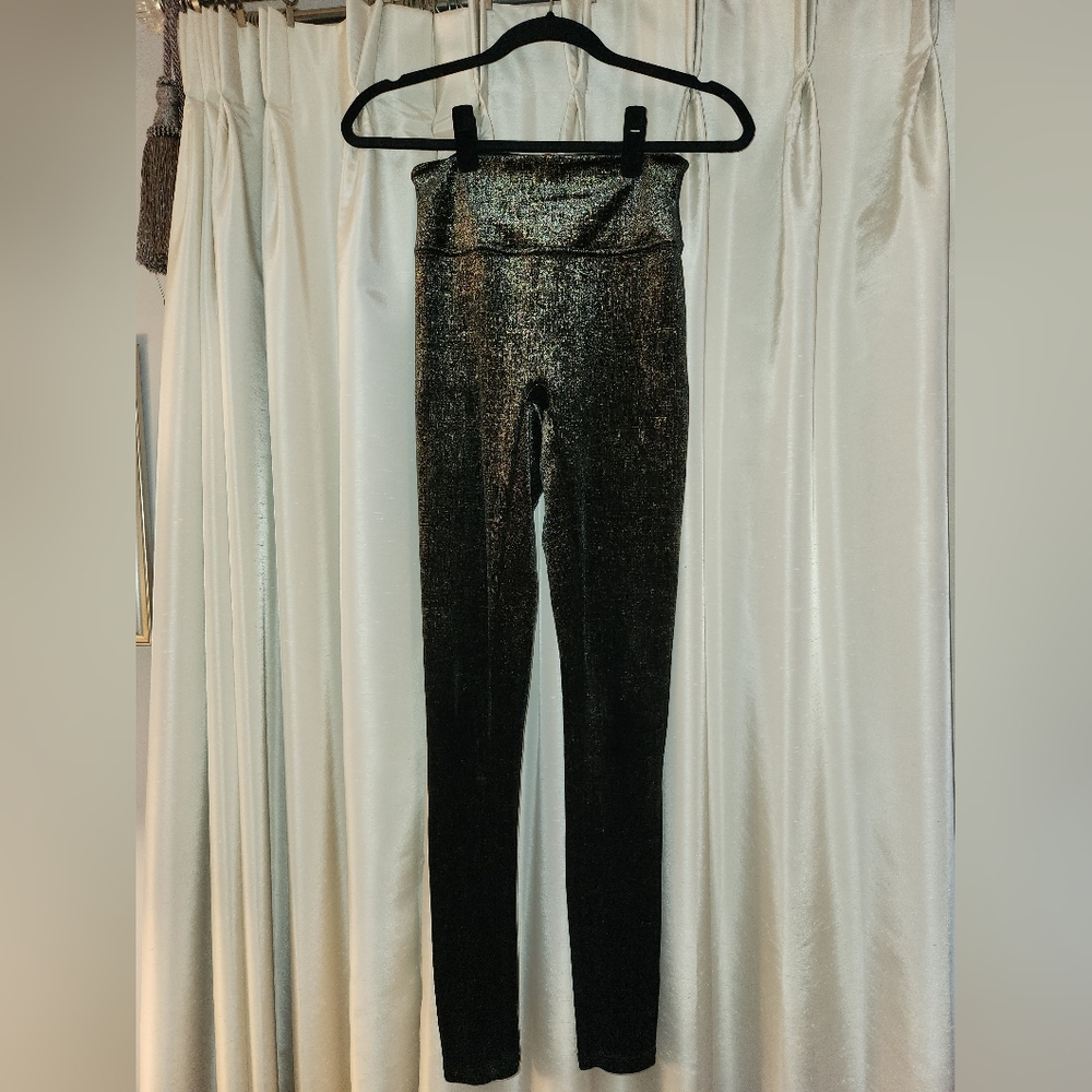 Spanx Velvet Shine Legging Black & Gold Metallic Soft Medium Shaping Size Small